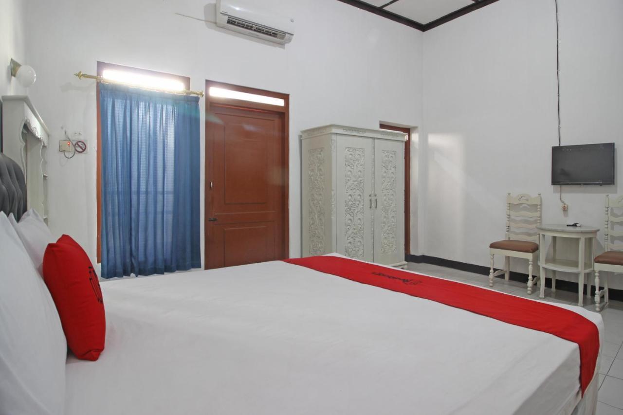 Reddoorz Plus @ Taman Siswa 3 Yogyakarta Exterior photo