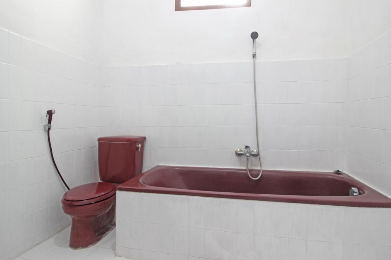 Reddoorz Plus @ Taman Siswa 3 Yogyakarta Exterior photo